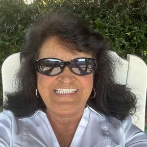 Meet your Posher, Diane